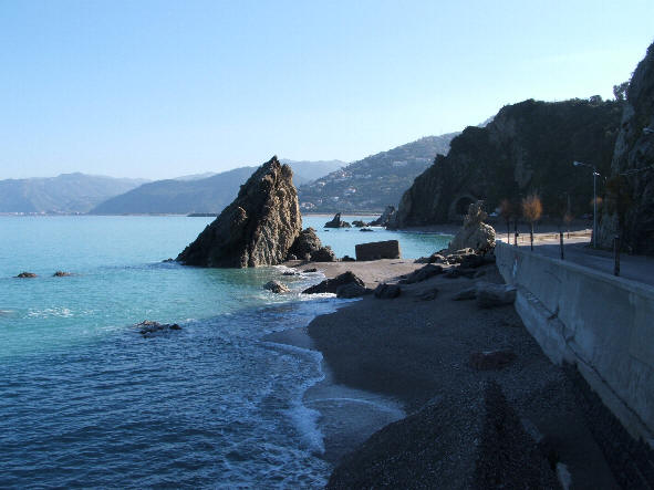 Straordinarie Scogliere sul mare nel contesto sublime di San Gregorio di Capo d'Orlando - Sicilia