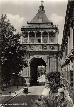 Foto d'epoca di porta Nuova - Fotografie antiche Sicilia