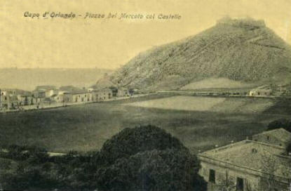 Una foto storica del primo novecento che dipinge un antico panorama della citt� di Capo d'Orlando