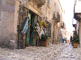 Particolare vicolo di Erice in Sicilia