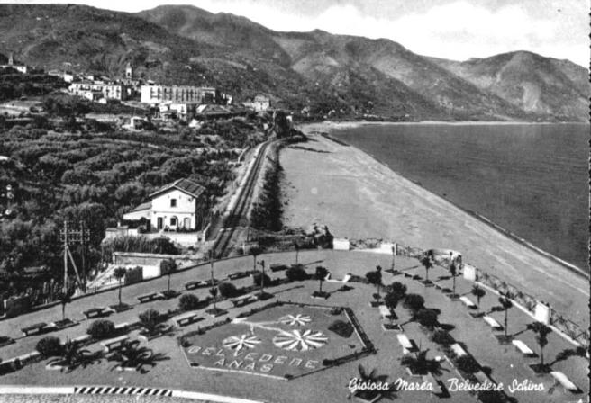 Il belvedere schino di gioiosa marea (sicilia) in una bellissima foto dell'epoca. Da questo sito � possibile ammirare una bellissima veduta sul mare