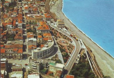 Una vista aerea della localit� turistica siciliana di gioiosa marea. Lo scatto risale agli anni '70