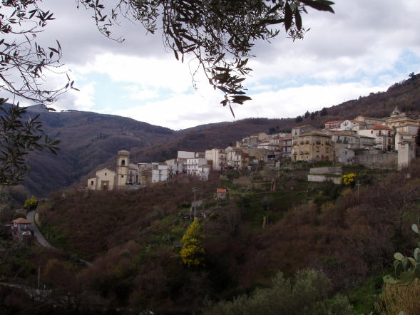 Ucria - Panorama parziale della citt�