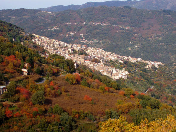 Ucria - Panorama (2) parziale della citt�