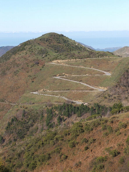Parco dei Nebrodi - (Sicilia - Messina) Veduta tra i monti del Parco